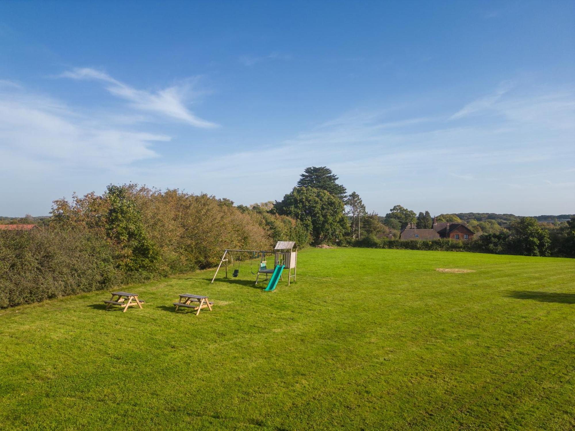 Country Cottage 2Br With Hot Tub And Tennis Court Chiddingly Exteriör bild