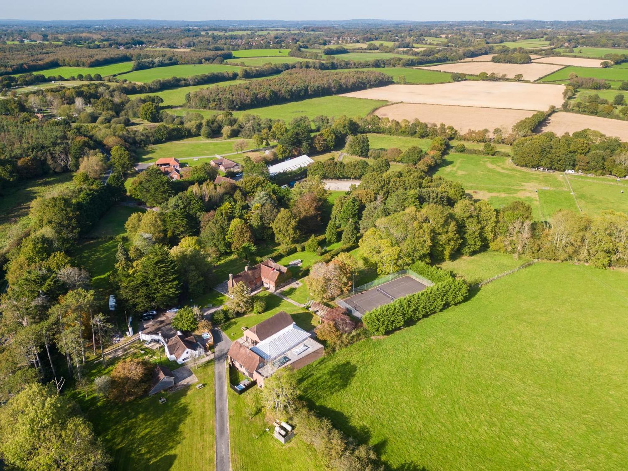 Country Cottage 2Br With Hot Tub And Tennis Court Chiddingly Exteriör bild